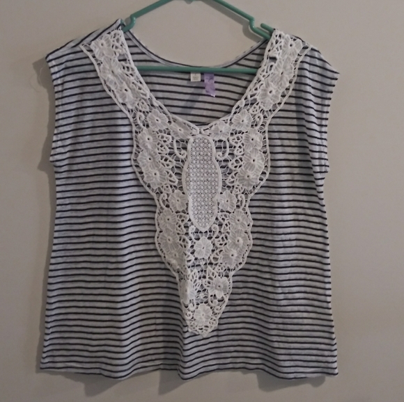 Francesca's Lace Front Striped Tank - Picture 1 of 4